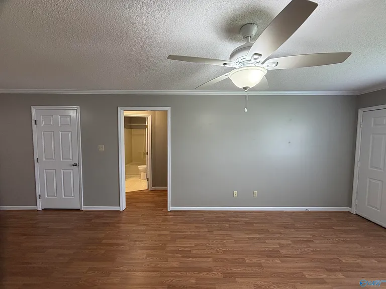 402 Pine St NW — Photo 5