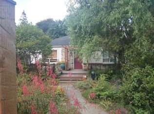 8437 35th Ave SW, Seattle, WA 98126