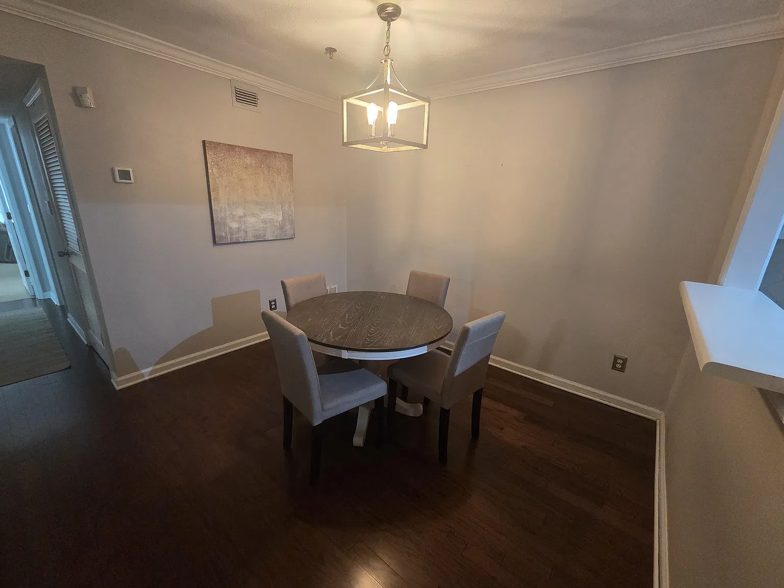 2 bed, 1127 sqft, $1,800 — Photo 4