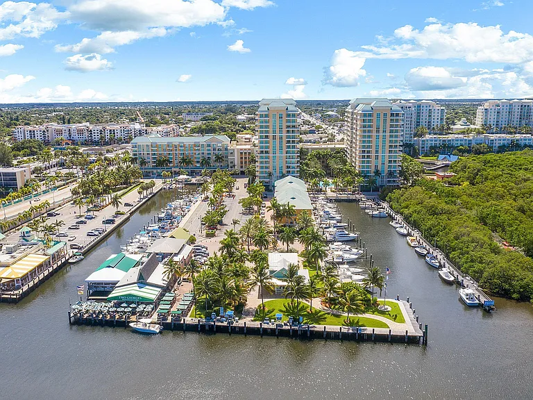 700 E Boynton Beach Blvd #803 — Photo 1