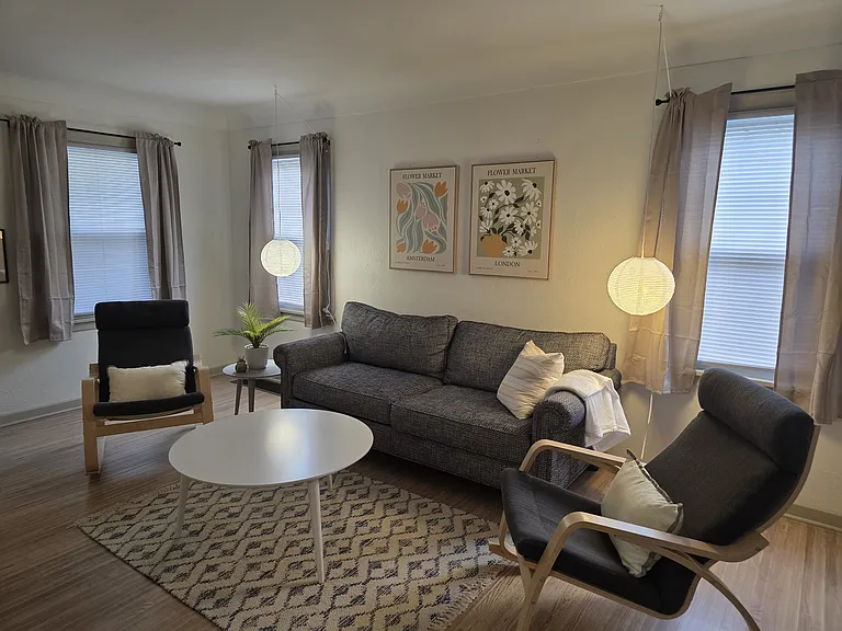 915 Mackow Dr — Photo 10