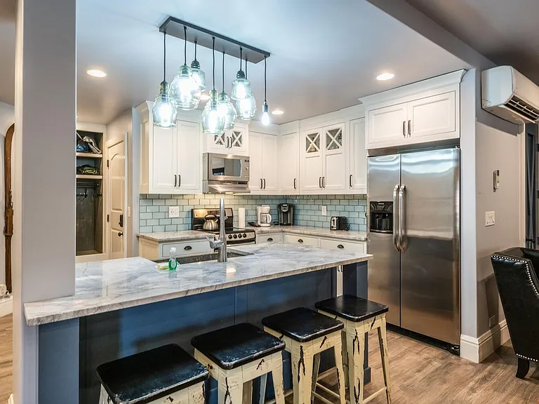 1325 Lowell Ave #5000 — Photo 7