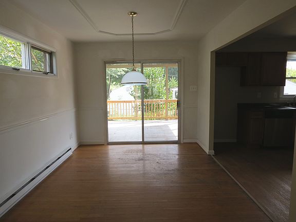 4th image of 18509 Sherbrooke Dr