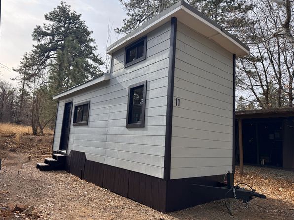 9849 Sunrise Hwy #11