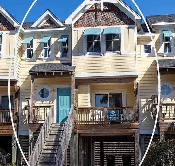 100 Lexington Ln #106-D — Photo 1
