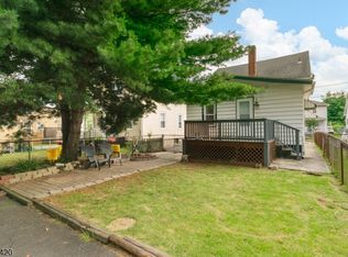16 Clover Ave, Ewing, NJ