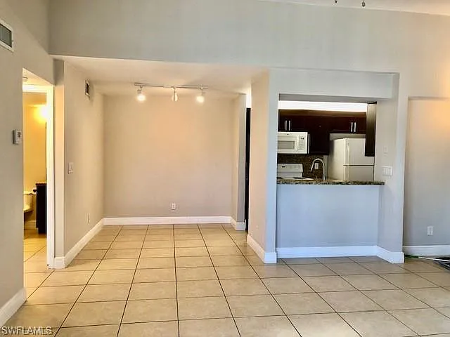 150 Santa Clara Dr #15 — Photo 24