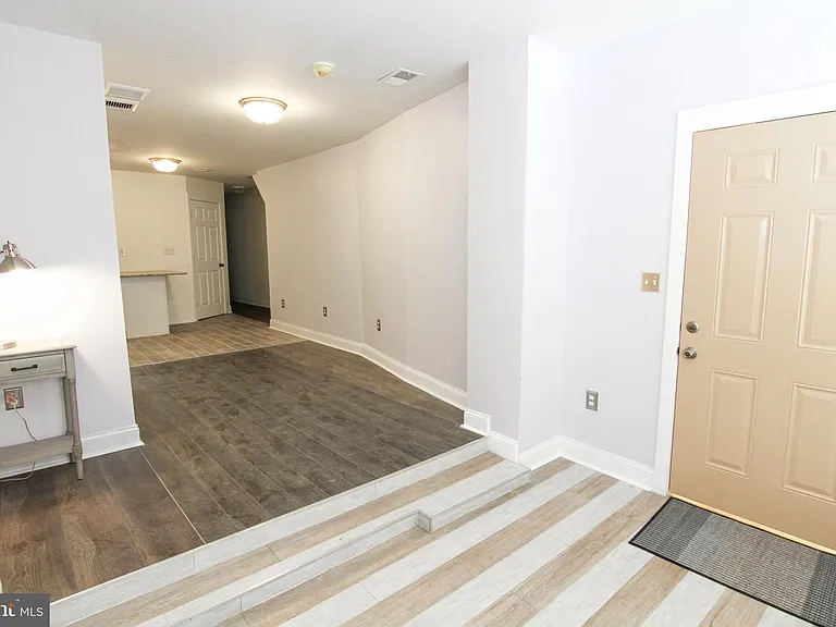 5532 Market St #B — Photo 4