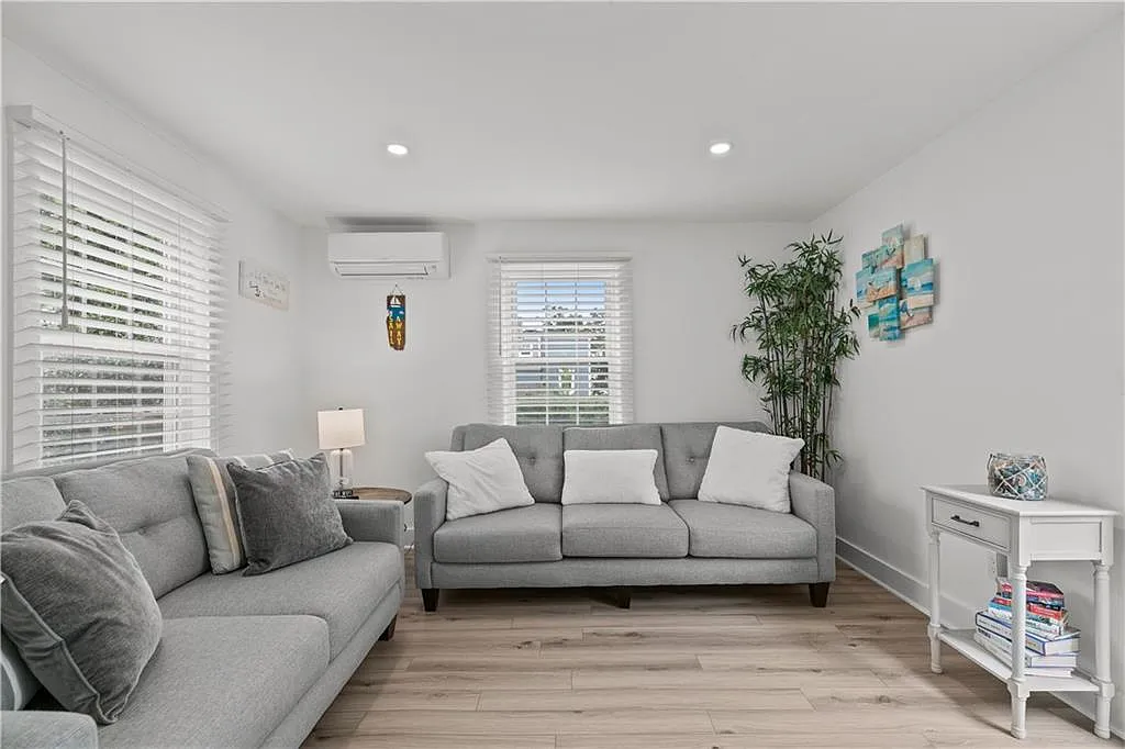 1 bed, 650 sqft, $2,800 — Photo 2