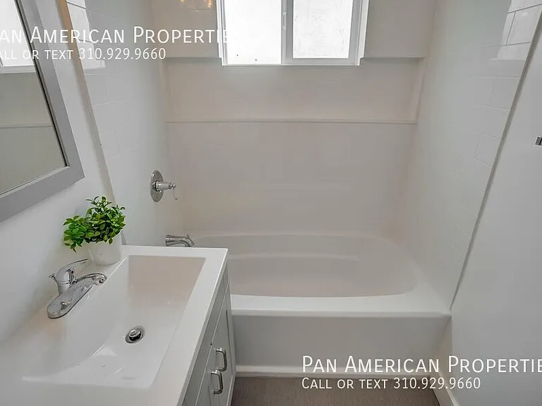 94 E Market St #3 — Photo 25