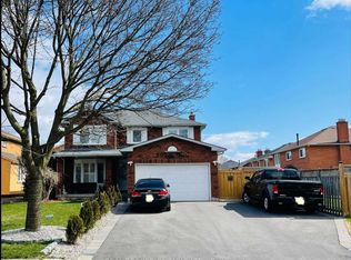 3 Phelps Dr, Brampton, ON L6X 3V5