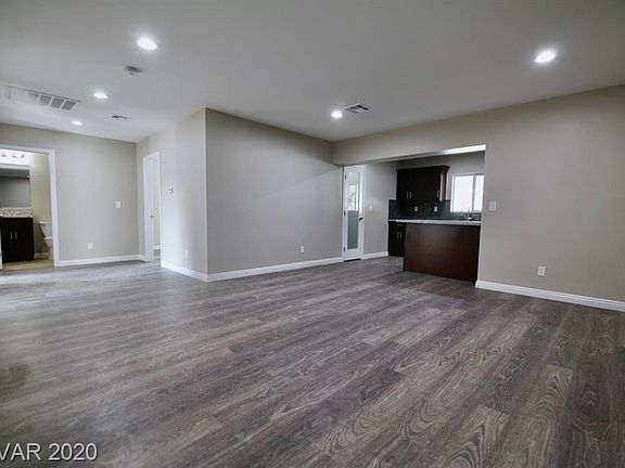2nd image of 1909 Bracken Ave