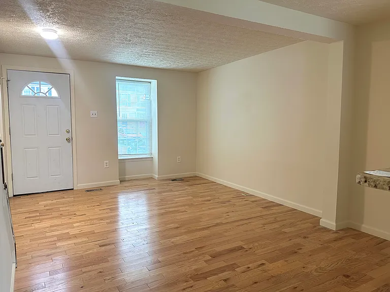1328 Acorn Ridge Ct — Photo 2