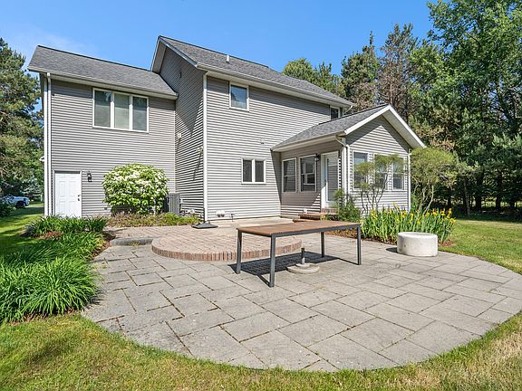 2nd image of 4693 Beechwood Ln
