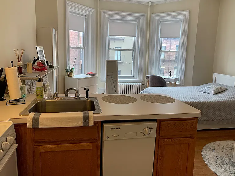 307 Beacon St #5 — Photo 4