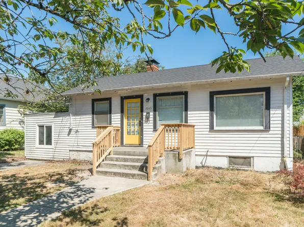 2067 SE Harold St, Portland, OR 97202