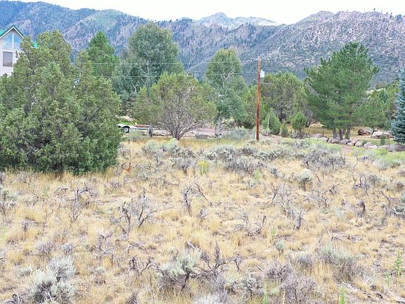 3rd image of E Deer Trail Dr