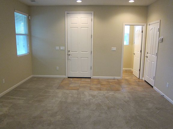 5th image of 2826 Stonegate Dr