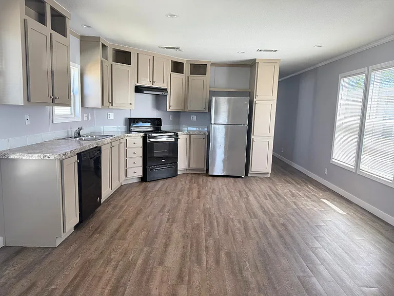 243 Sonoma Dr #138 — Photo 3