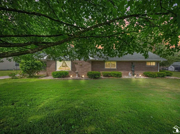 13494 Gera Rd, Birch Run, MI 48415
