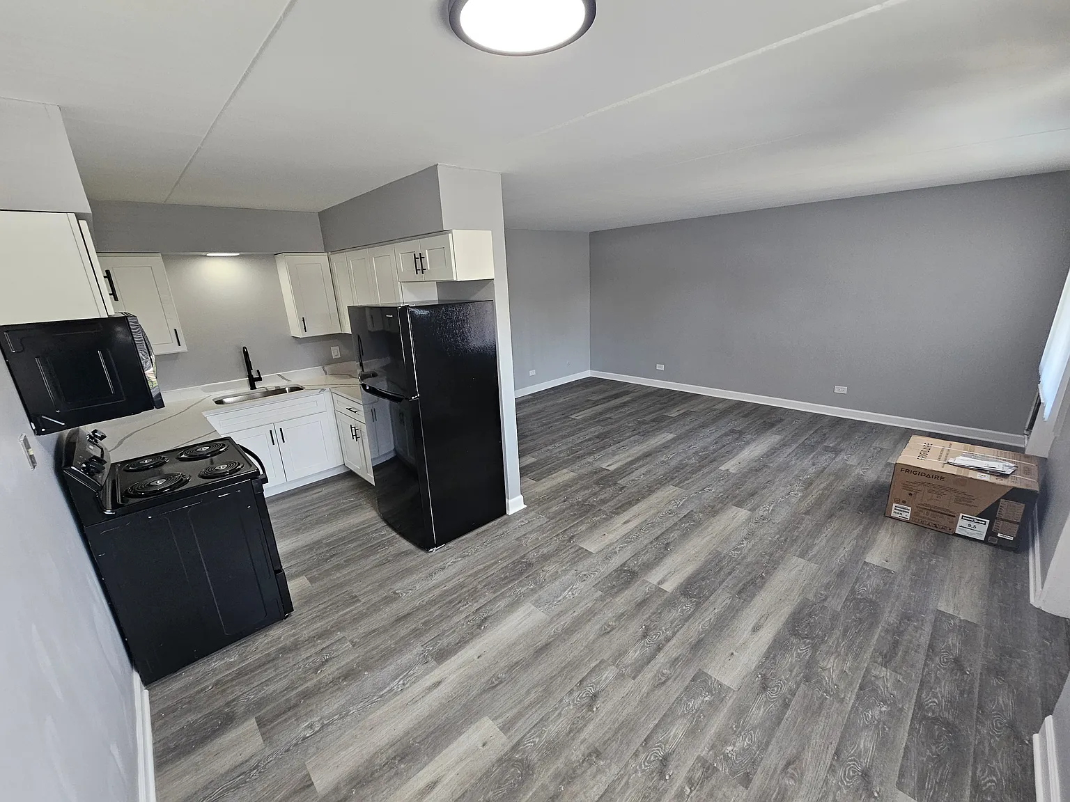 2 bed, $1,600 — Photo 2