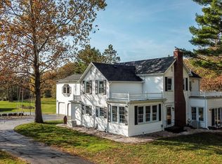 800 W Singing Woods Rd, Edelstein, IL 61526