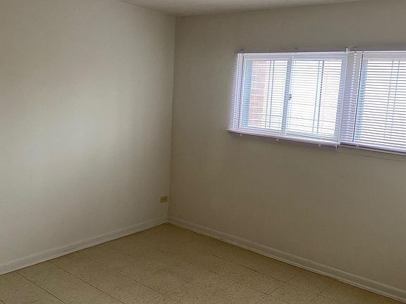 5th image of 118 Virginia Ln #19