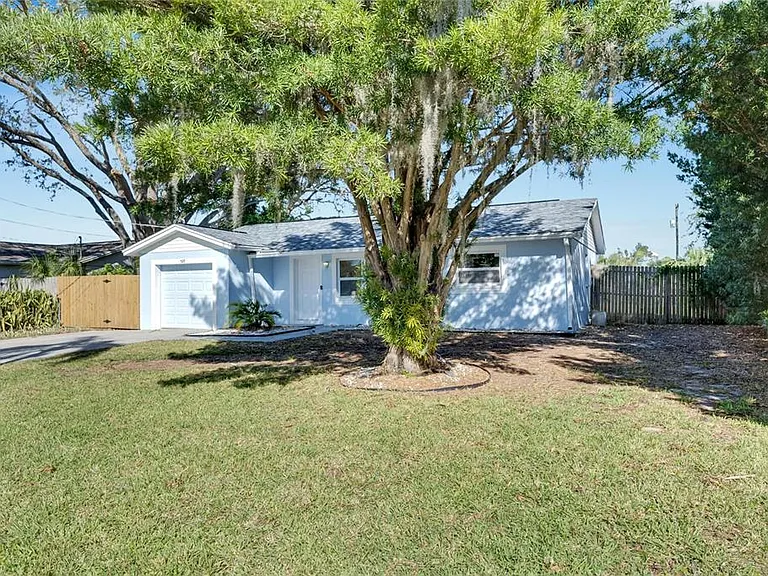 527 Fox Run Trl — Photo 3