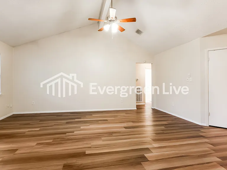 16326 Dew Drop Ln — Photo 11