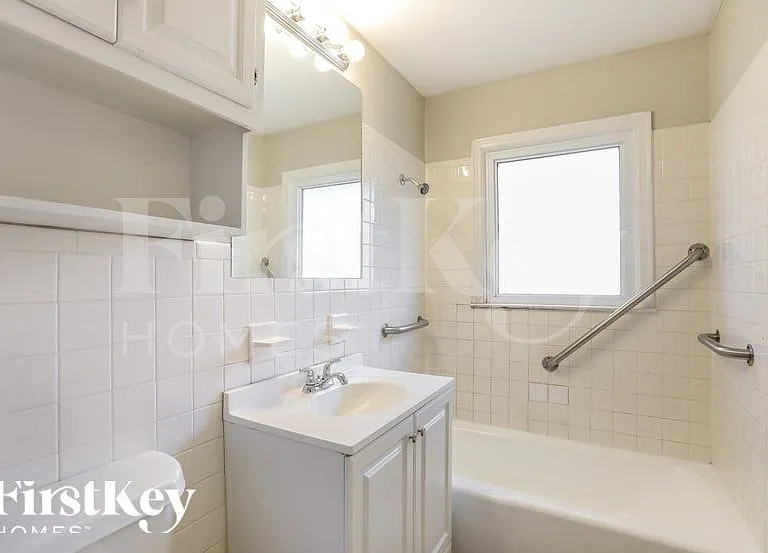 5915 Harvard Ave — Photo 13