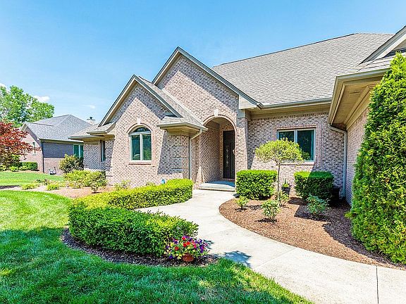 2nd image of 3705 Harbor Ln #17