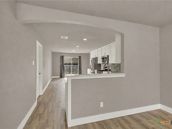 4th image of 104 Grant Way