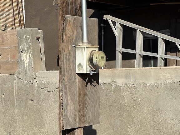 5th image of 205 W Jefferson St