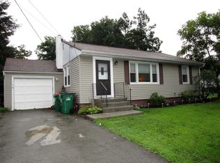 6 Kinry Rd, Poughkeepsie, NY 12603