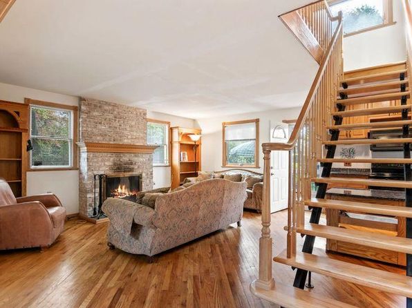 78 Robin Rd., Rocky Point, NY 11778