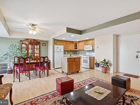 4th image of 5250 Valley Forge Dr APT 704