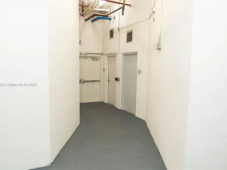 150 Sunny Isles Blvd #Townhouse 1-403 — Photo 2