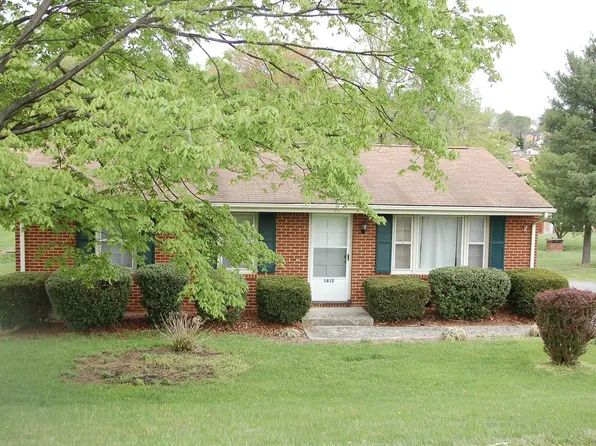 1612 Mountain View Rd, Vinton, VA 24179