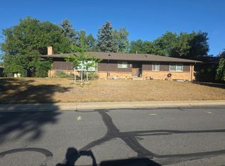 1899 S Van Gordon Ct, Lakewood, CO 80228