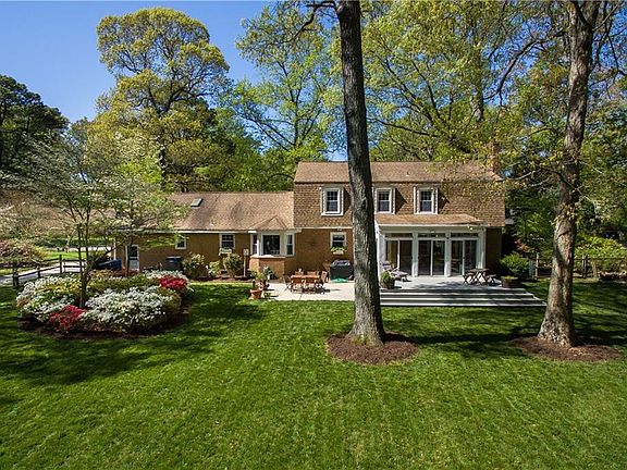 2nd image of 908 Prince Phillip Dr