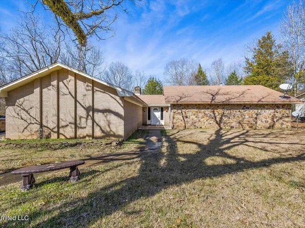 2528 Owens Rd, Terry, MS 39170