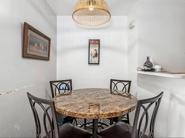 1221 Hillside Place image 6 of 7