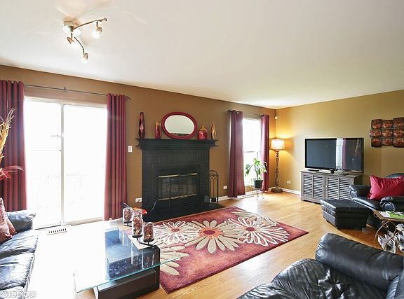 5th image of 1023 Dartmouth Dr