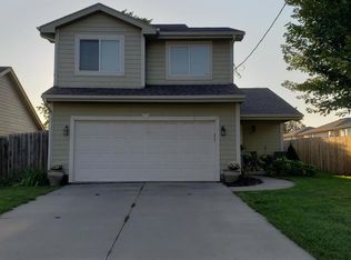 618 N 36th St, Council Bluffs, IA 51501