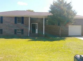 1000 Sunny Dell Ln, Bessemer, AL 35023