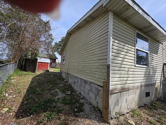 2nd image of 219 Star Street