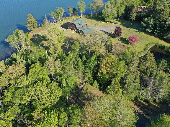 4th image of 10 Spruce Reach