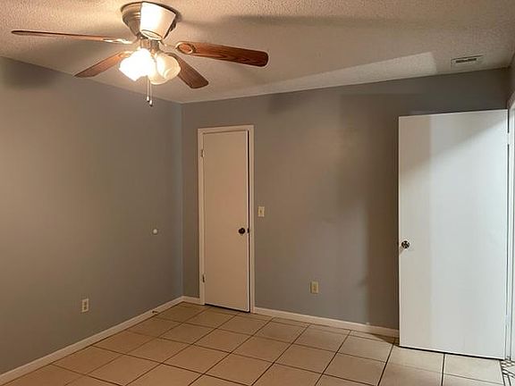 5th image of 2543 Leeward Way