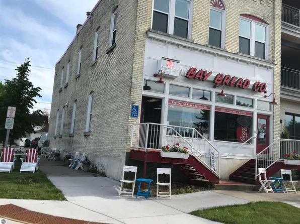 601 Randolph St, Traverse City, MI 49684