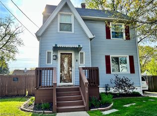 164 Longfellow St, Elyria, OH 44035